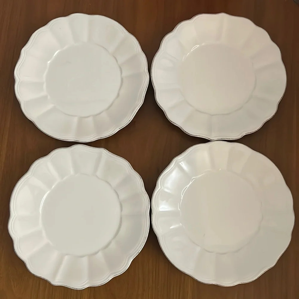 Matceramica Scallop Dessert/Salad Plates Set